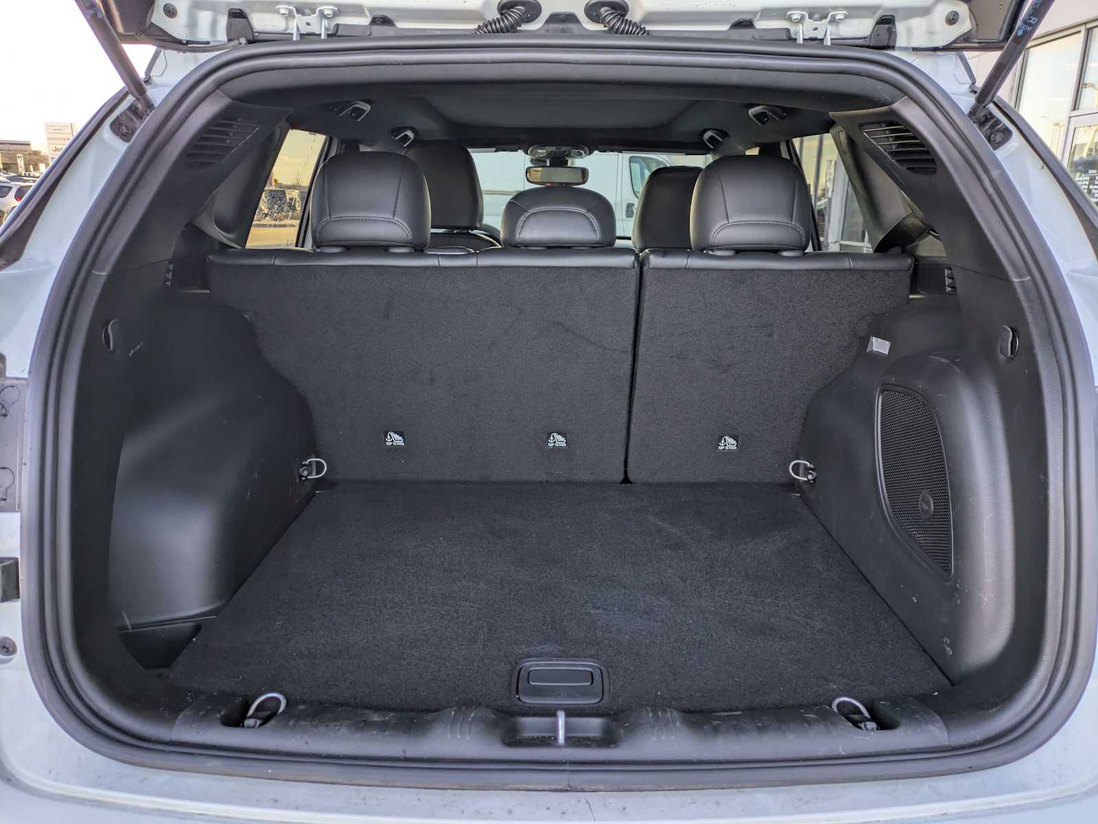 Thumbnail: 2025 Jeep Compass - 32