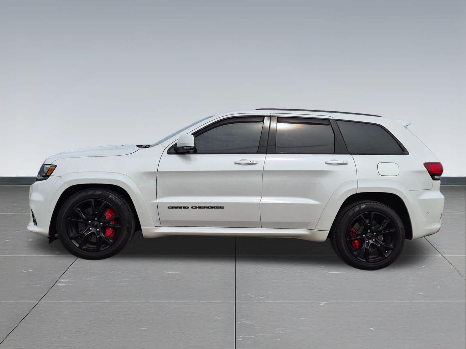 Thumbnail: 2017 Jeep Grand Cherokee - 3