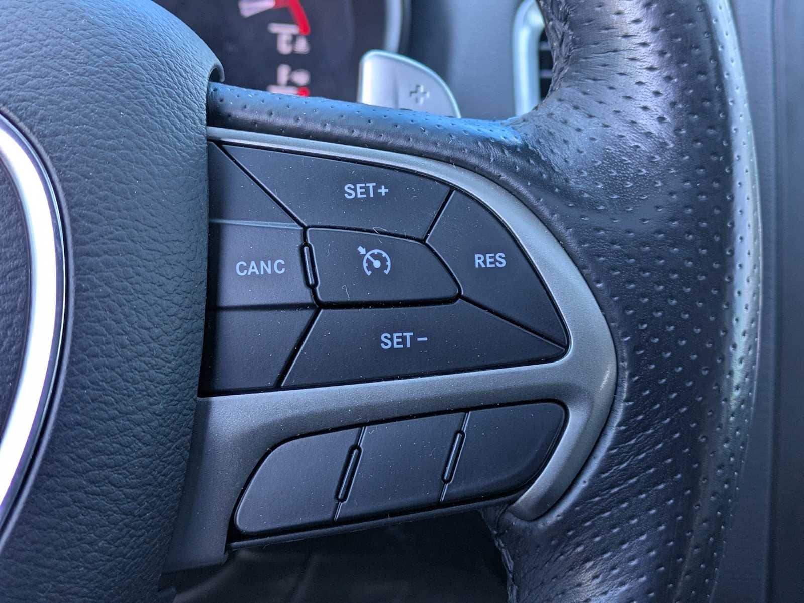 Thumbnail: 2018 Dodge Durango - 24