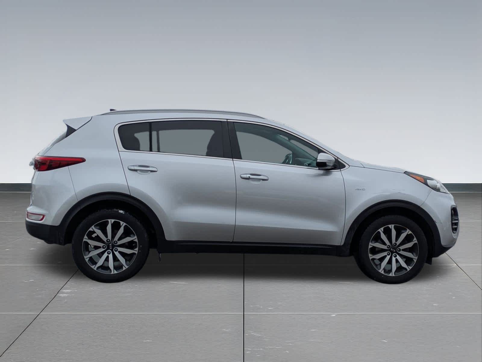 Thumbnail: 2017 Kia Sportage - 7