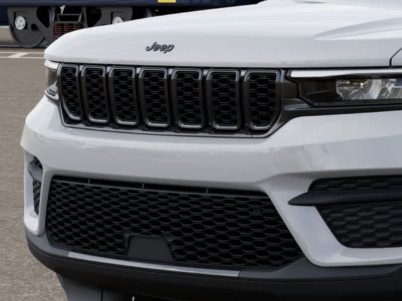 Thumbnail: 2025 Jeep Grand Cherokee - 11