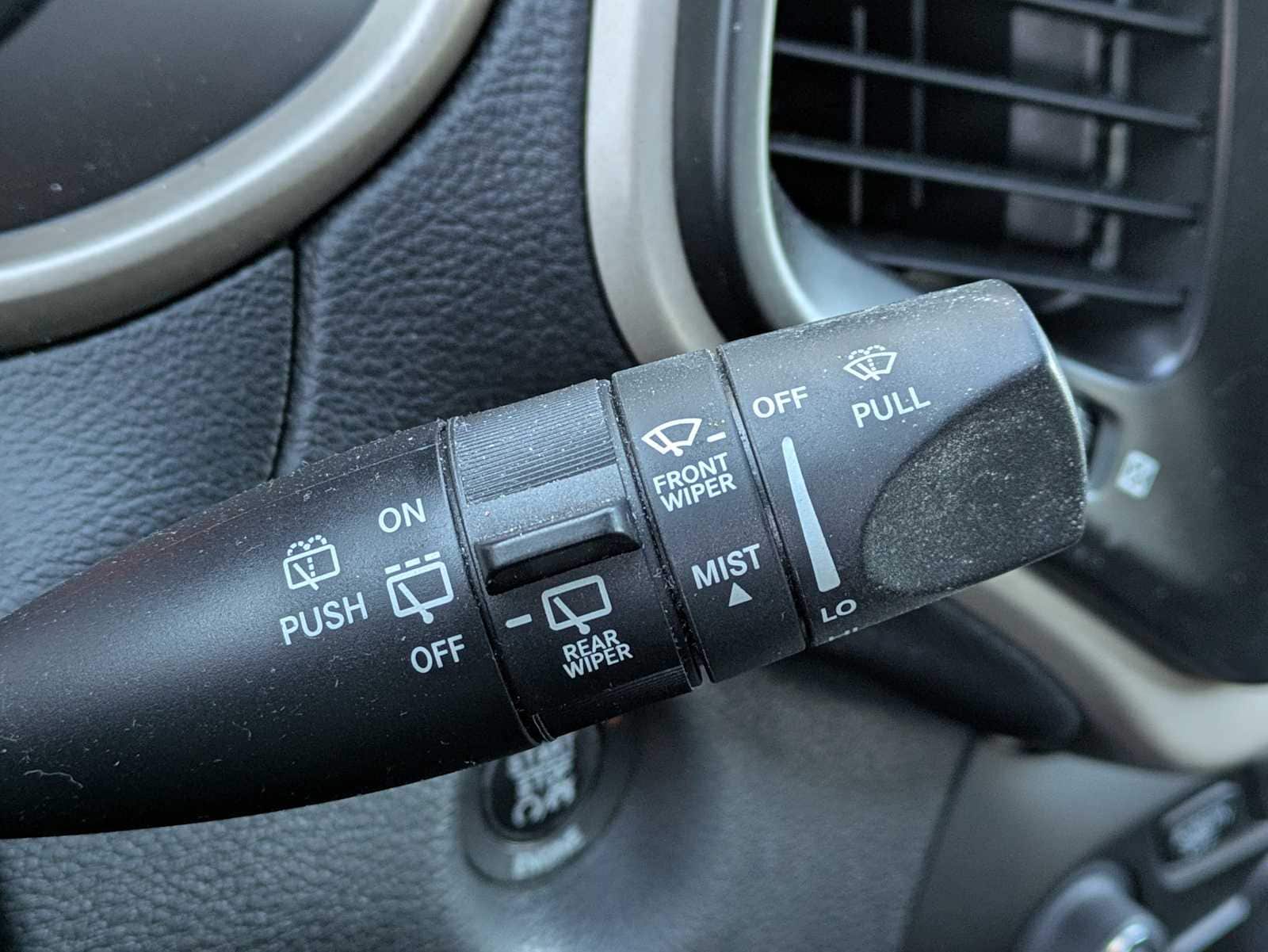 Thumbnail: 2016 Jeep Cherokee - 24