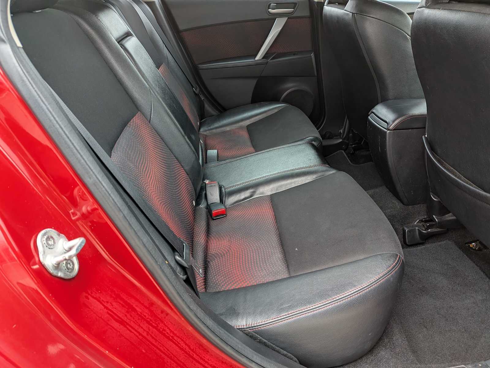 Thumbnail: 2012 Mazda Mazda3 - 18