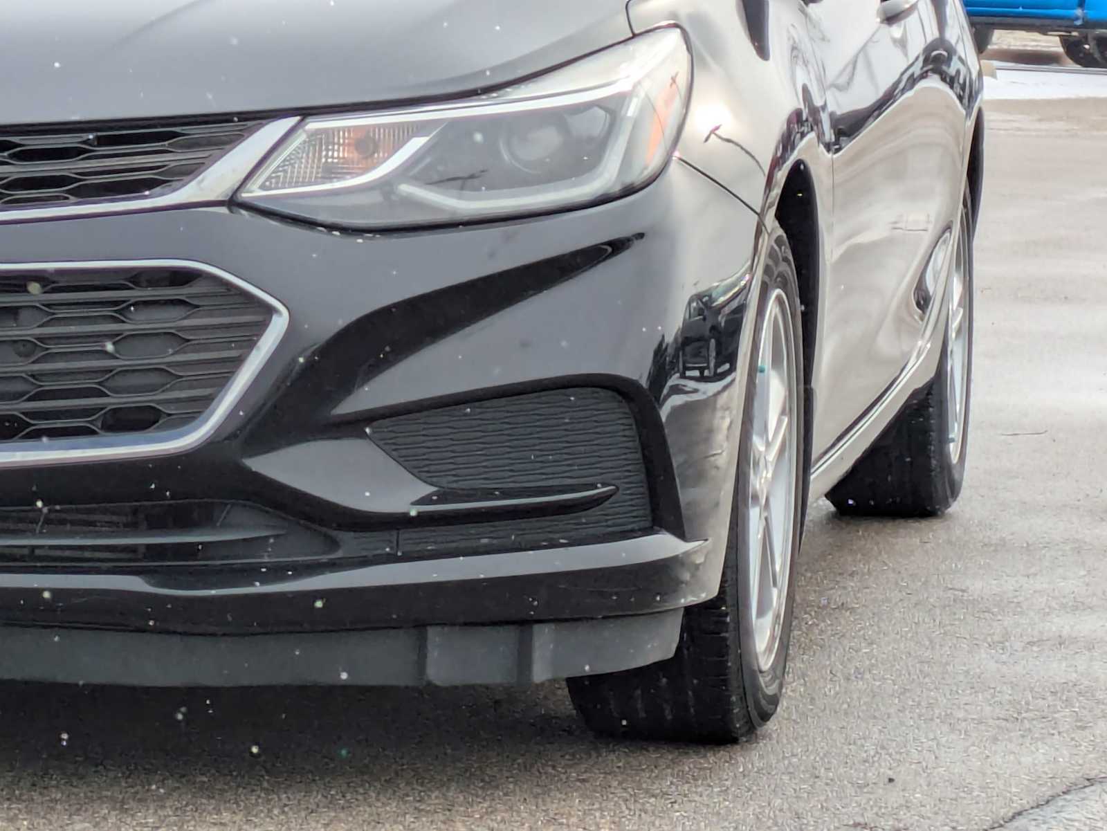 Thumbnail: 2016 Chevrolet Cruze - 10