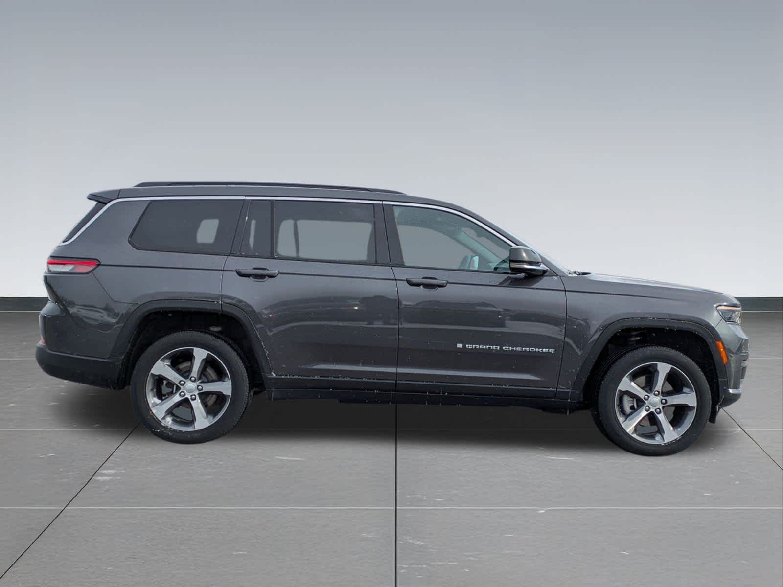 Thumbnail: 2025 Jeep Grand Cherokee L - 7
