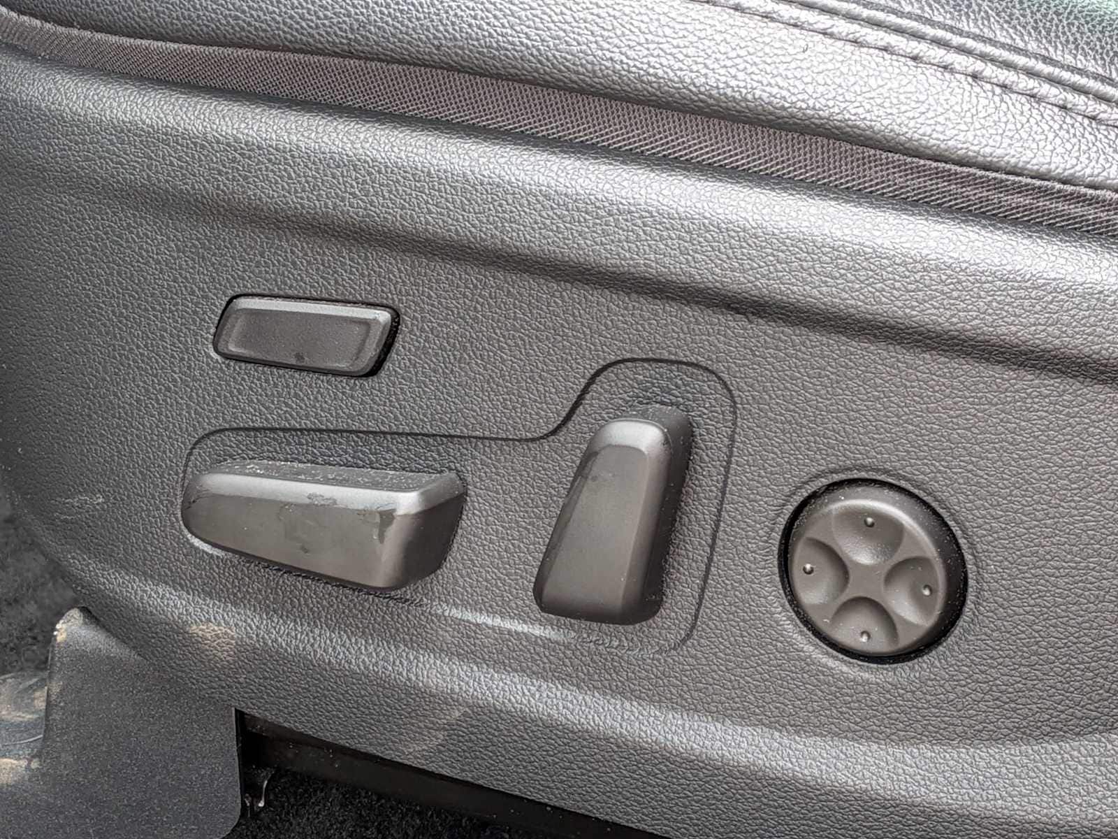 Thumbnail: 2019 Hyundai Santa Fe - 16