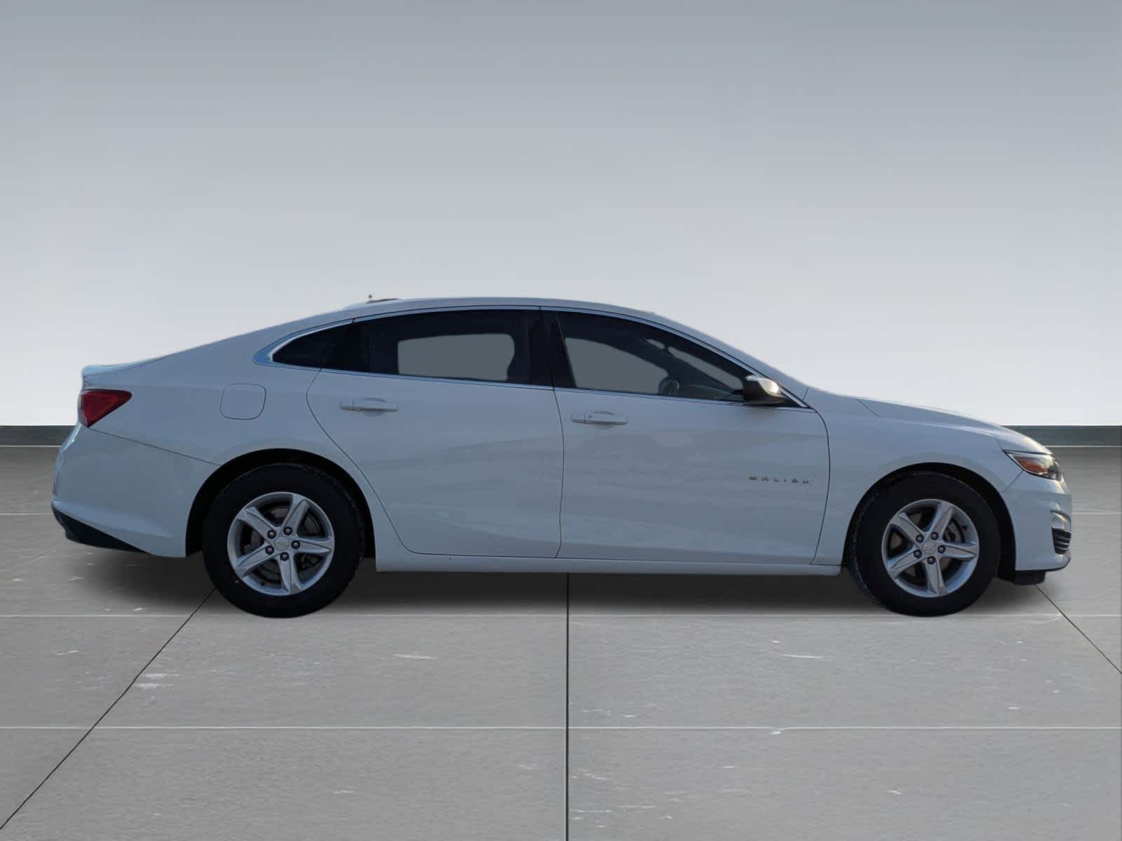Thumbnail: 2020 Chevrolet Malibu - 7