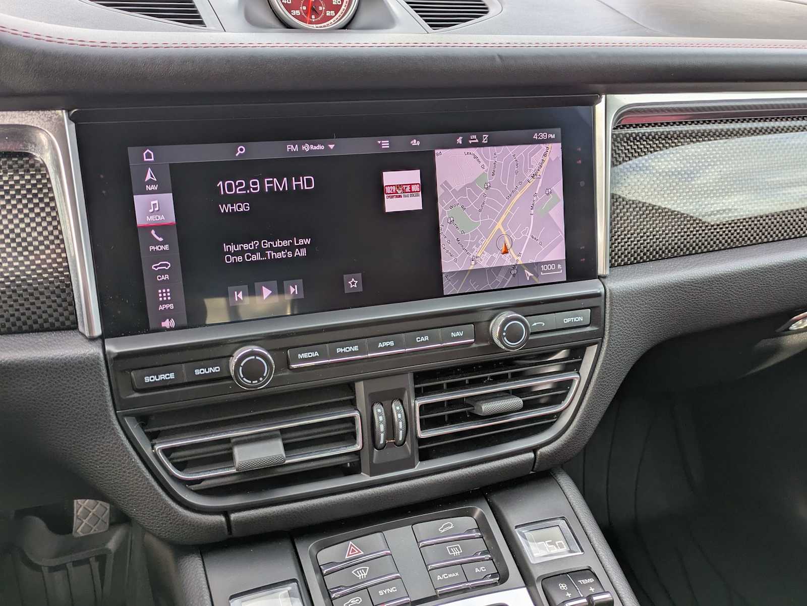 Thumbnail: 2021 Porsche Macan - 28