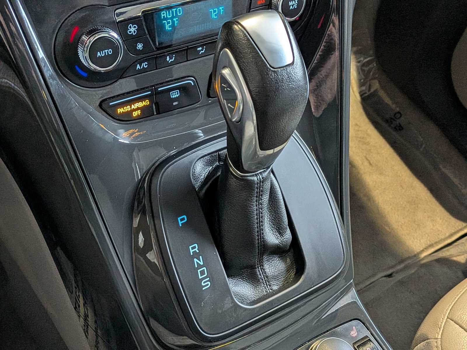 Thumbnail: 2016 Ford Escape - 31