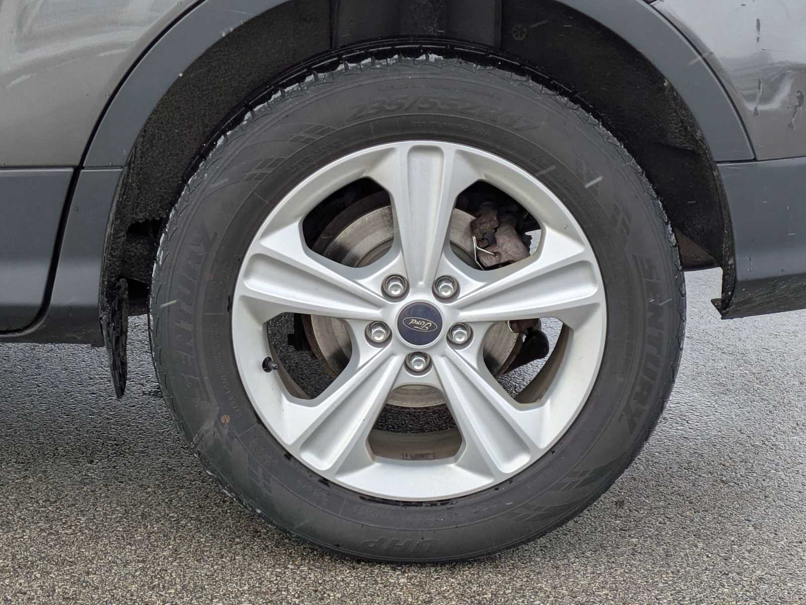 Thumbnail: 2016 Ford Escape - 13