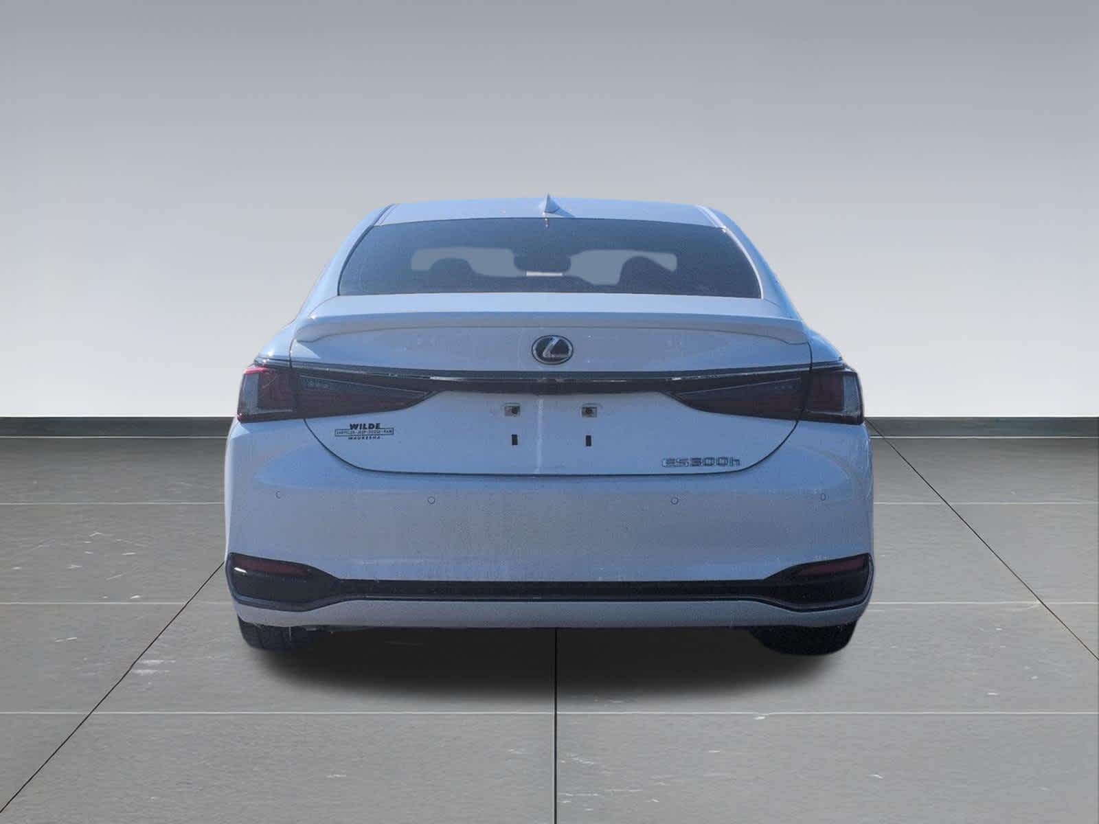 Thumbnail: 2022 Lexus ES - 5