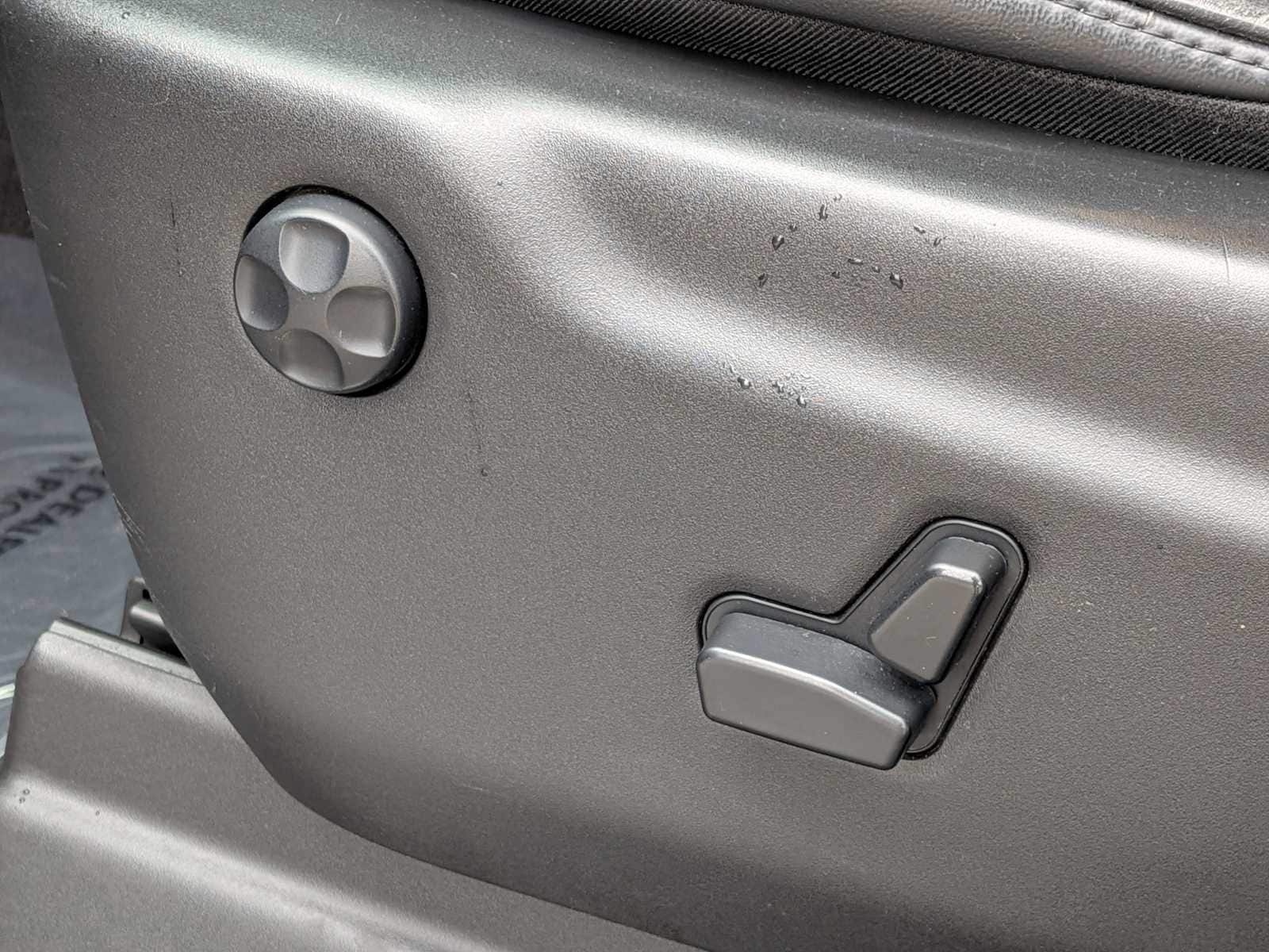 Thumbnail: 2017 Dodge Durango - 16