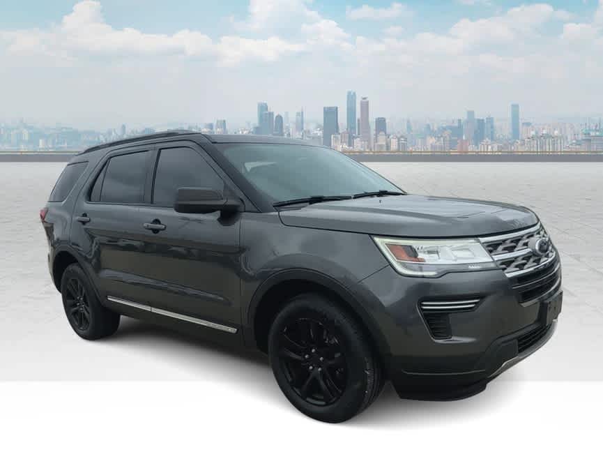 2018 Ford Explorer XLT 2