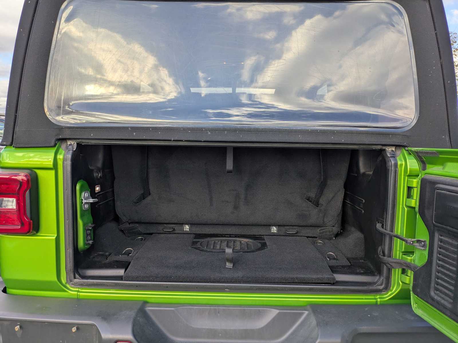 Thumbnail: 2019 Jeep Wrangler - 27