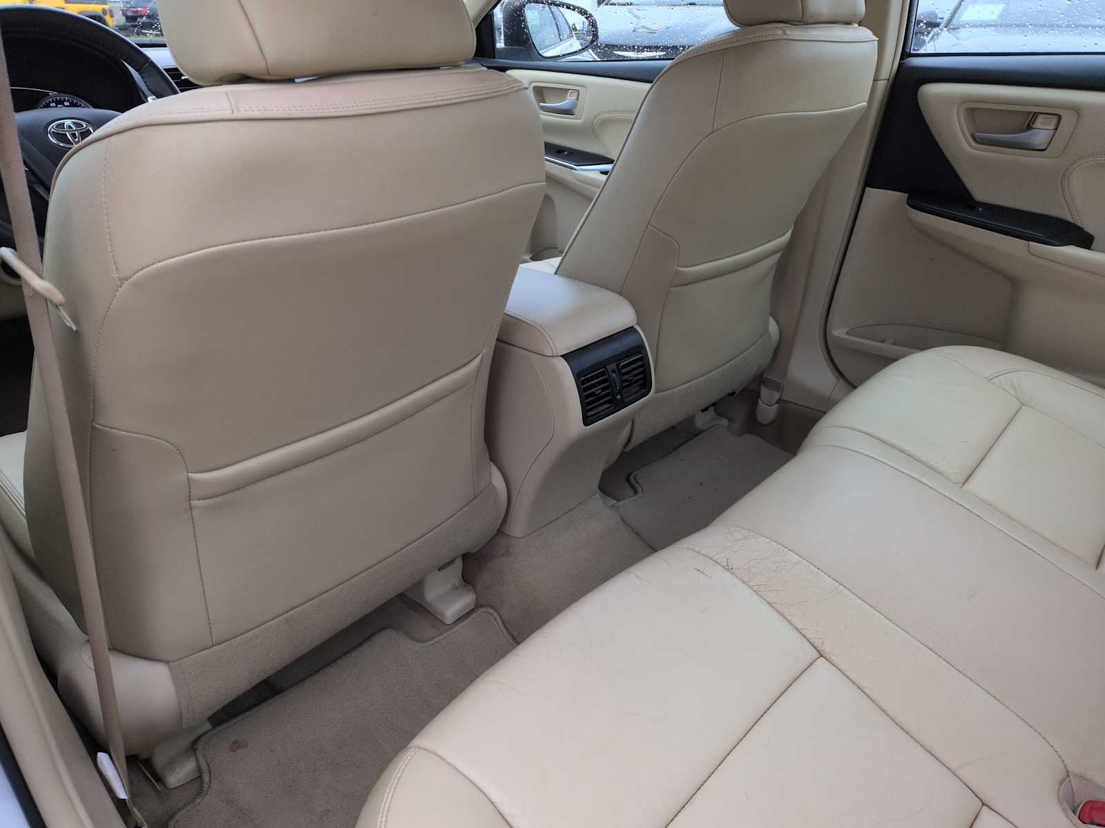 Thumbnail: 2016 Toyota Camry - 18