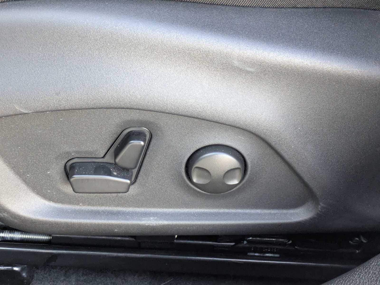 Thumbnail: 2025 Jeep Compass - 15