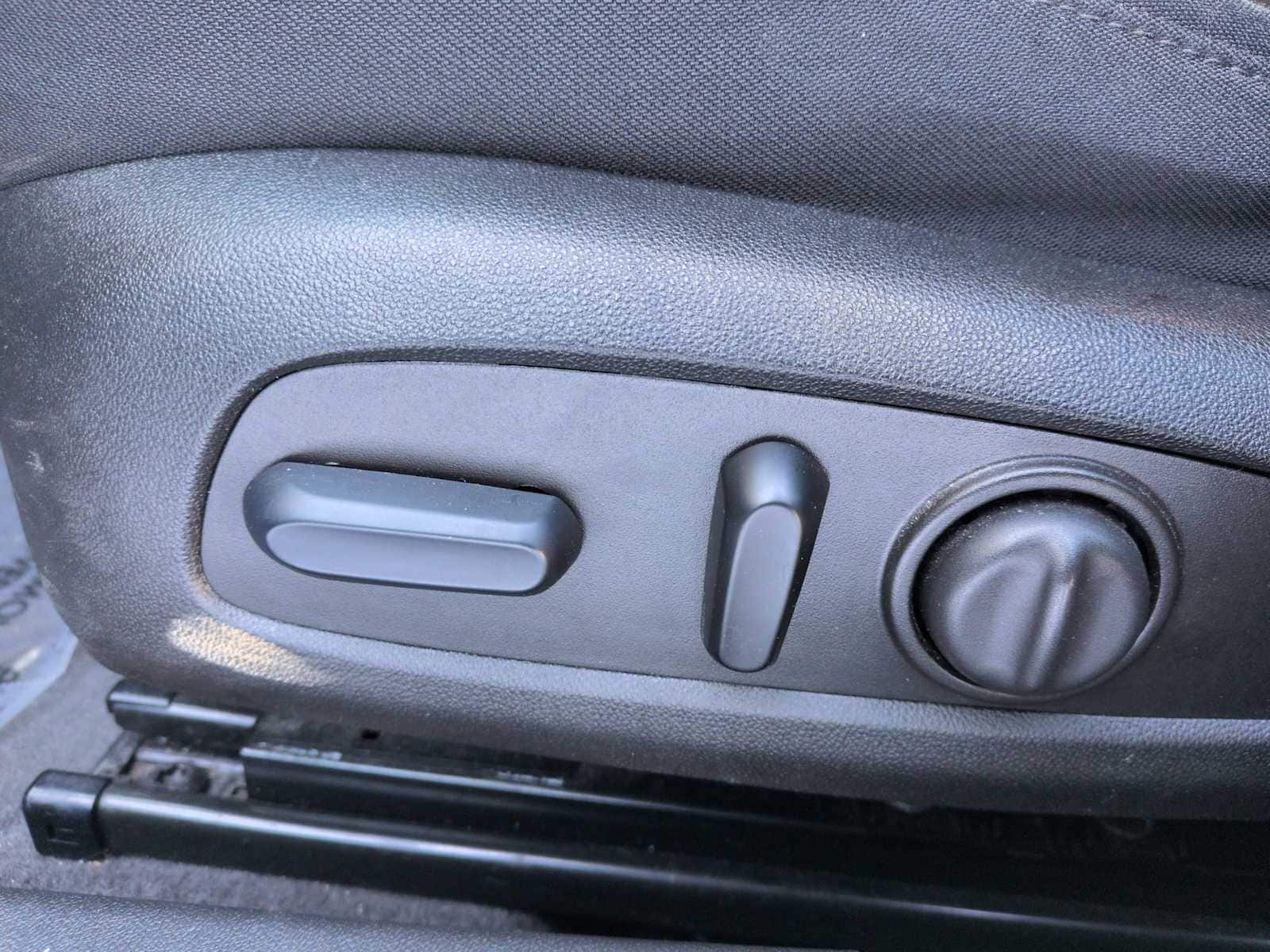 Thumbnail: 2023 Chevrolet Malibu - 15