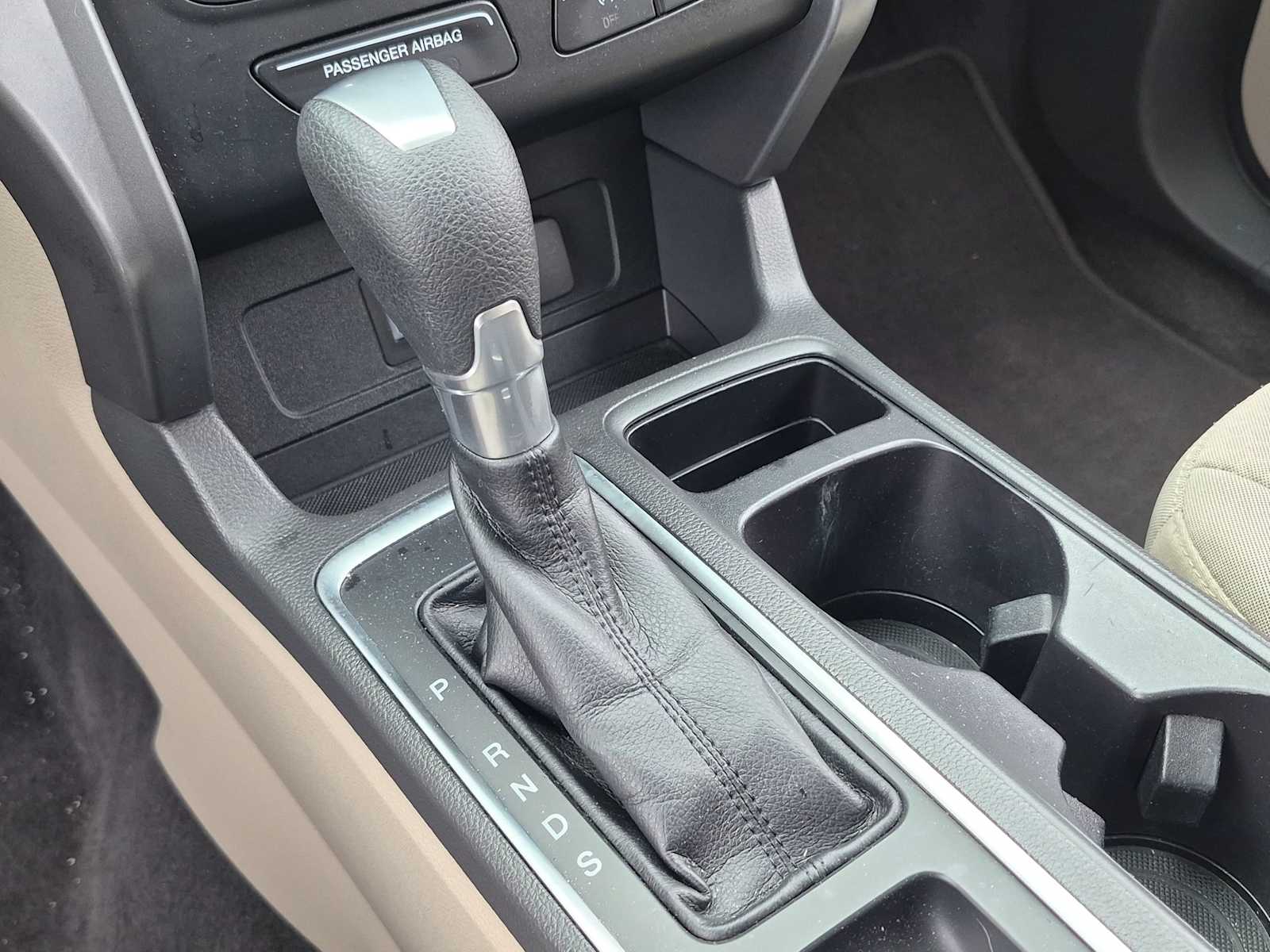Thumbnail: 2017 Ford Escape - 28