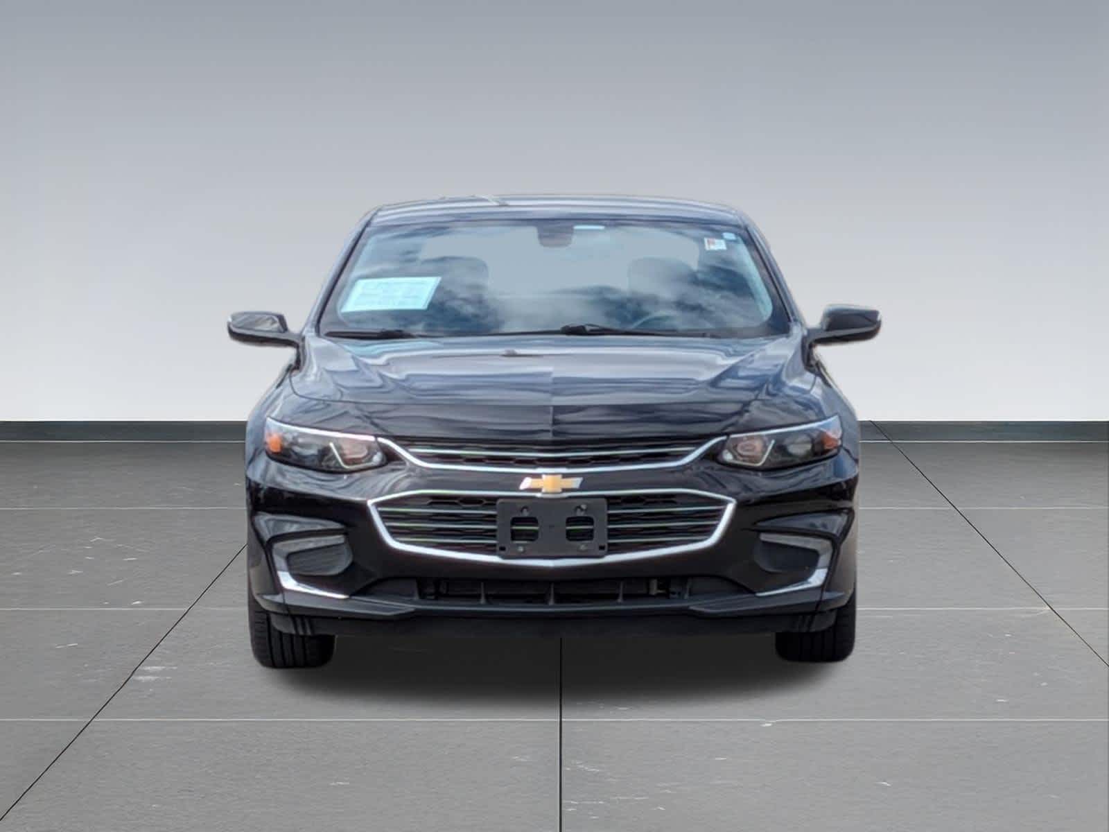 Thumbnail: 2018 Chevrolet Malibu - 8