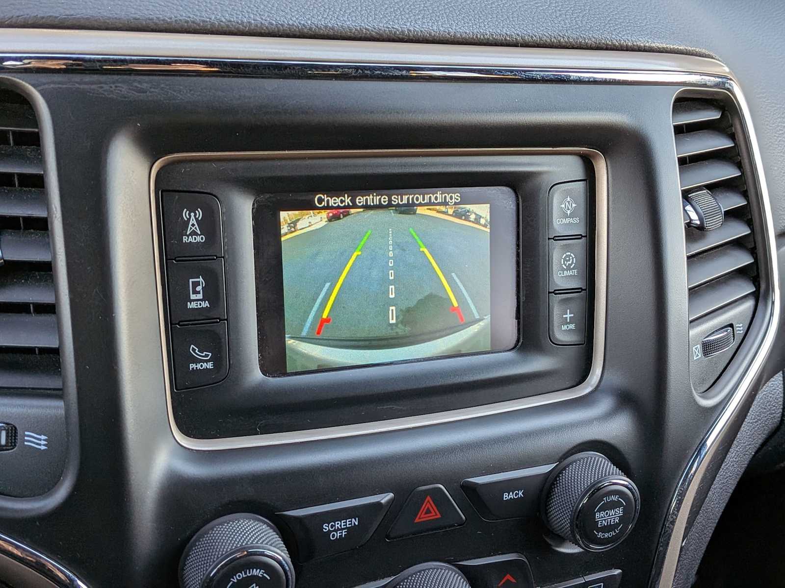 Thumbnail: 2017 Jeep Grand Cherokee - 26