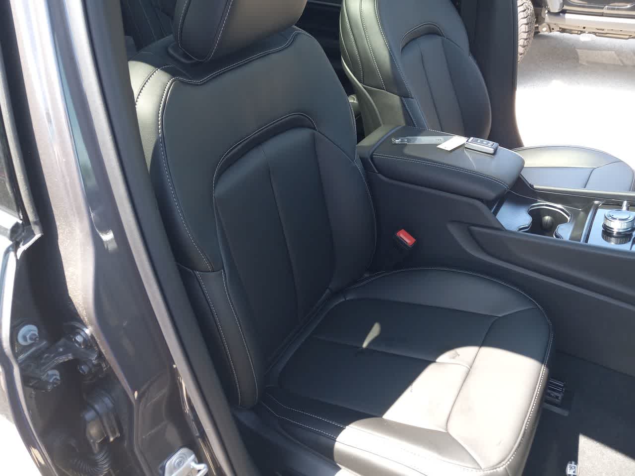 Thumbnail: 2025 Jeep Grand Cherokee L - 23