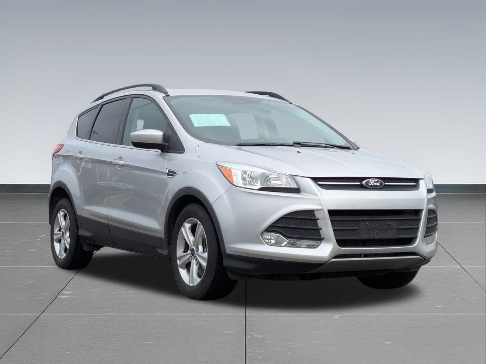 Thumbnail: 2015 Ford Escape - 8