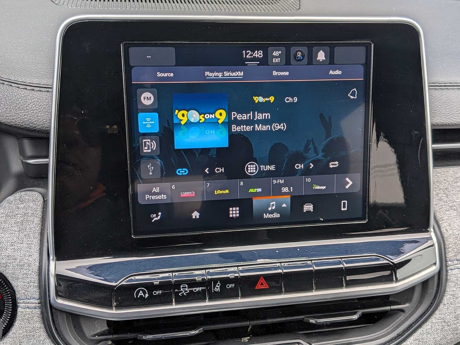 Thumbnail: 2025 Jeep Compass - 25