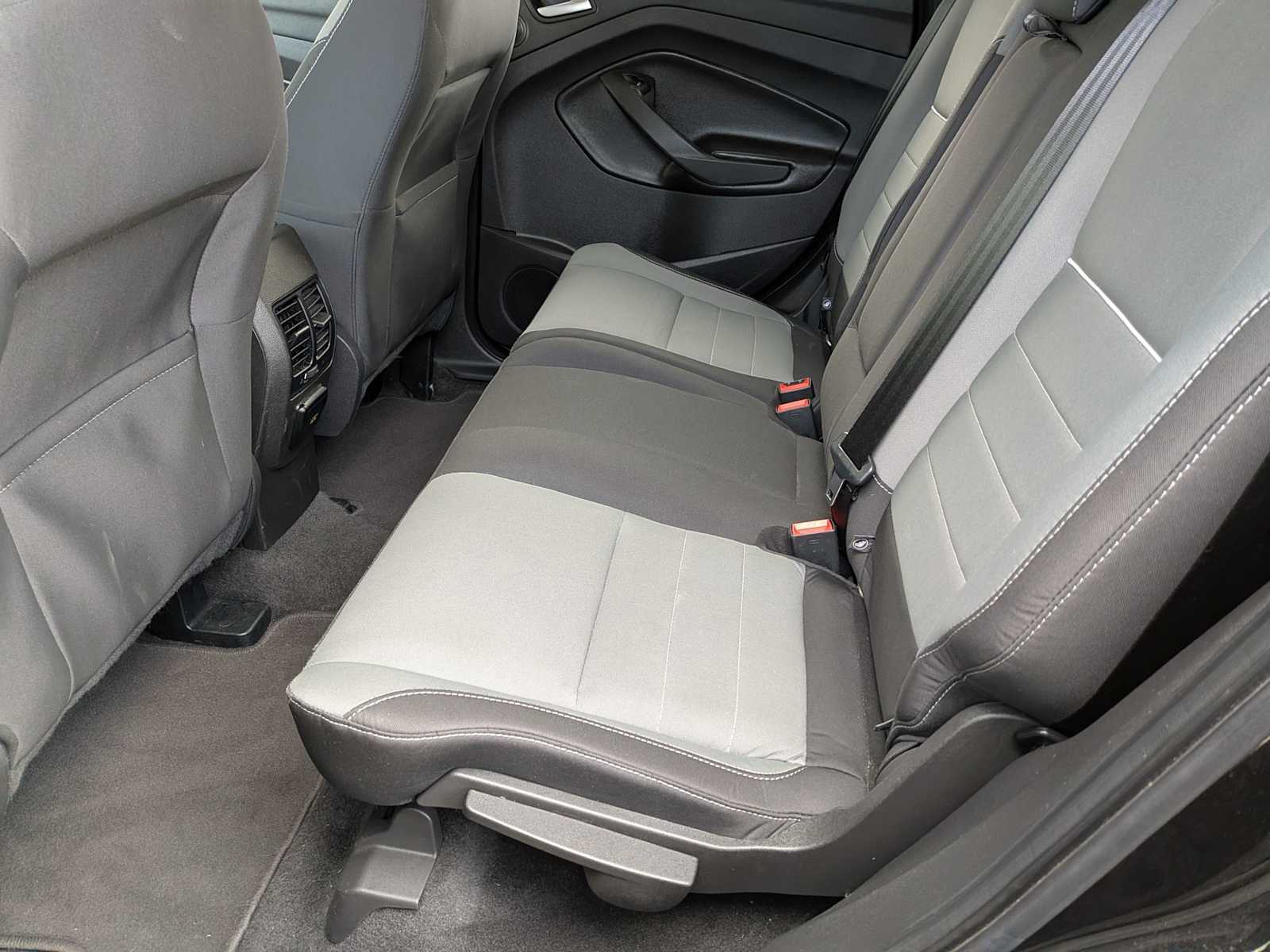 Thumbnail: 2015 Ford Escape - 15