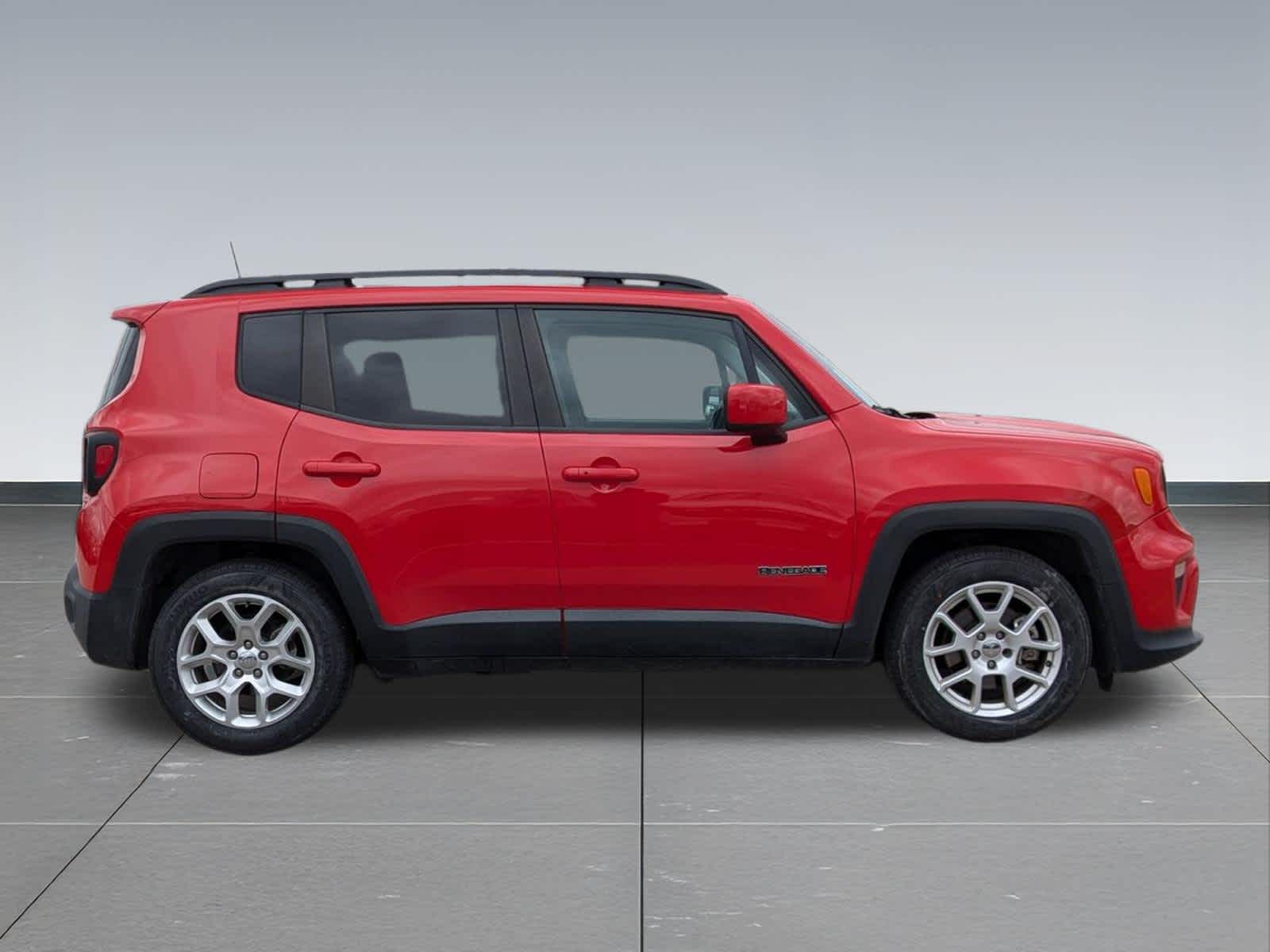 Thumbnail: 2020 Jeep Renegade - 7
