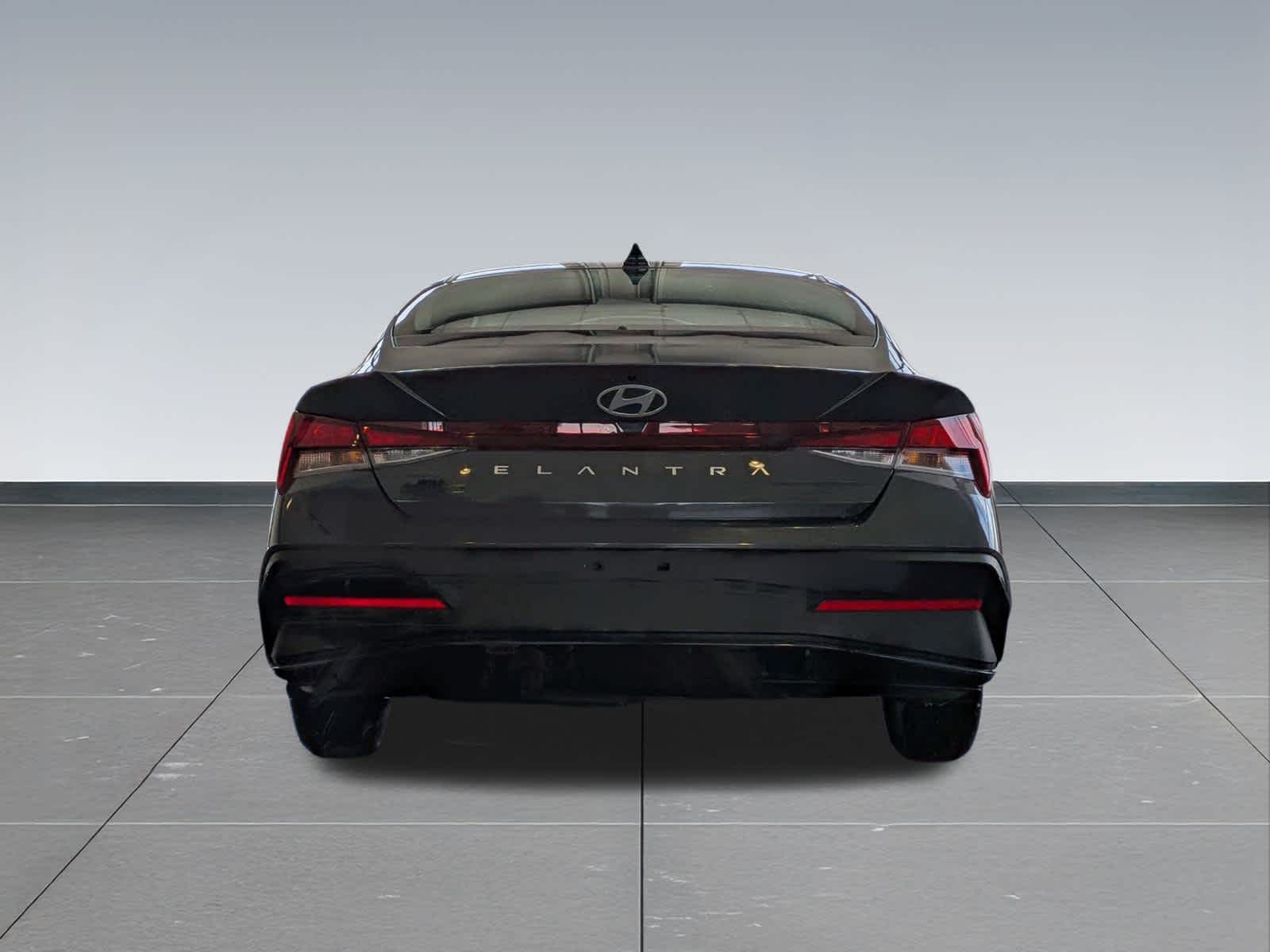 Thumbnail: 2024 Hyundai Elantra - 5