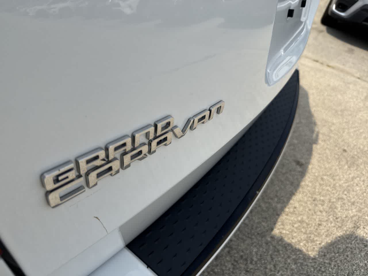 Thumbnail: 2019 Dodge Grand Caravan - 11