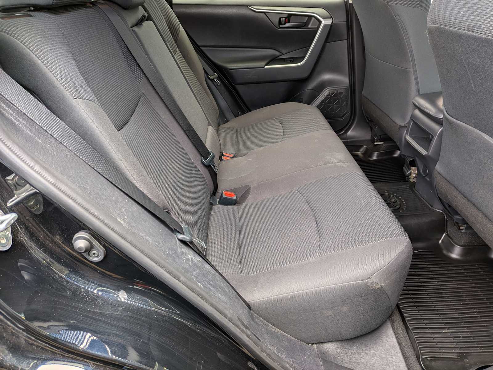 Thumbnail: 2019 Toyota RAV4 - 18