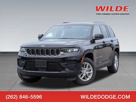 Shop Used 2025 Jeep Grand Cherokee Laredo SUV For Sale Waukesha, Wisconsin