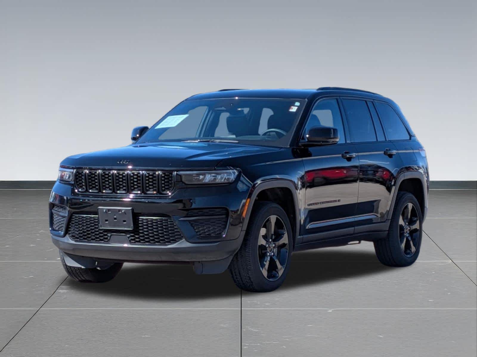 Thumbnail: 2023 Jeep Grand Cherokee - 9