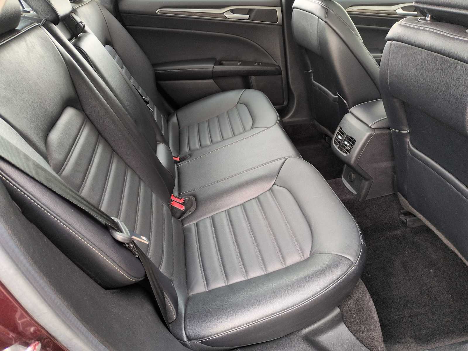 Thumbnail: 2017 Ford Fusion - 21