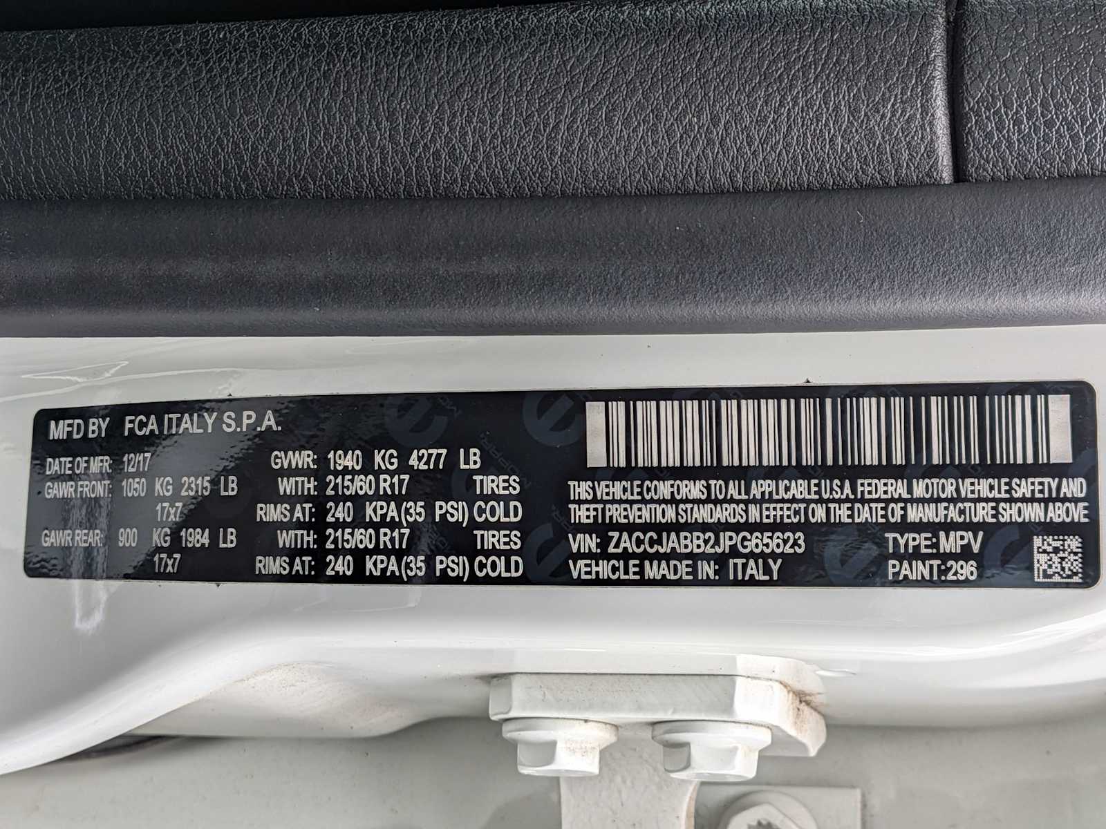 Thumbnail: 2018 Jeep Renegade - 30