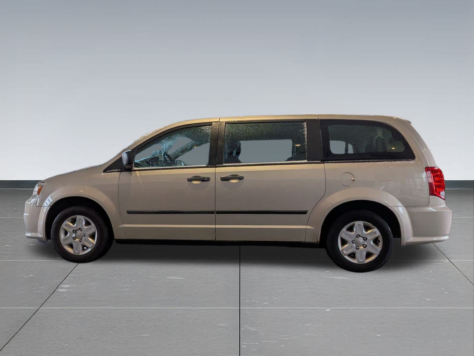 Thumbnail: 2013 Dodge Grand Caravan - 3
