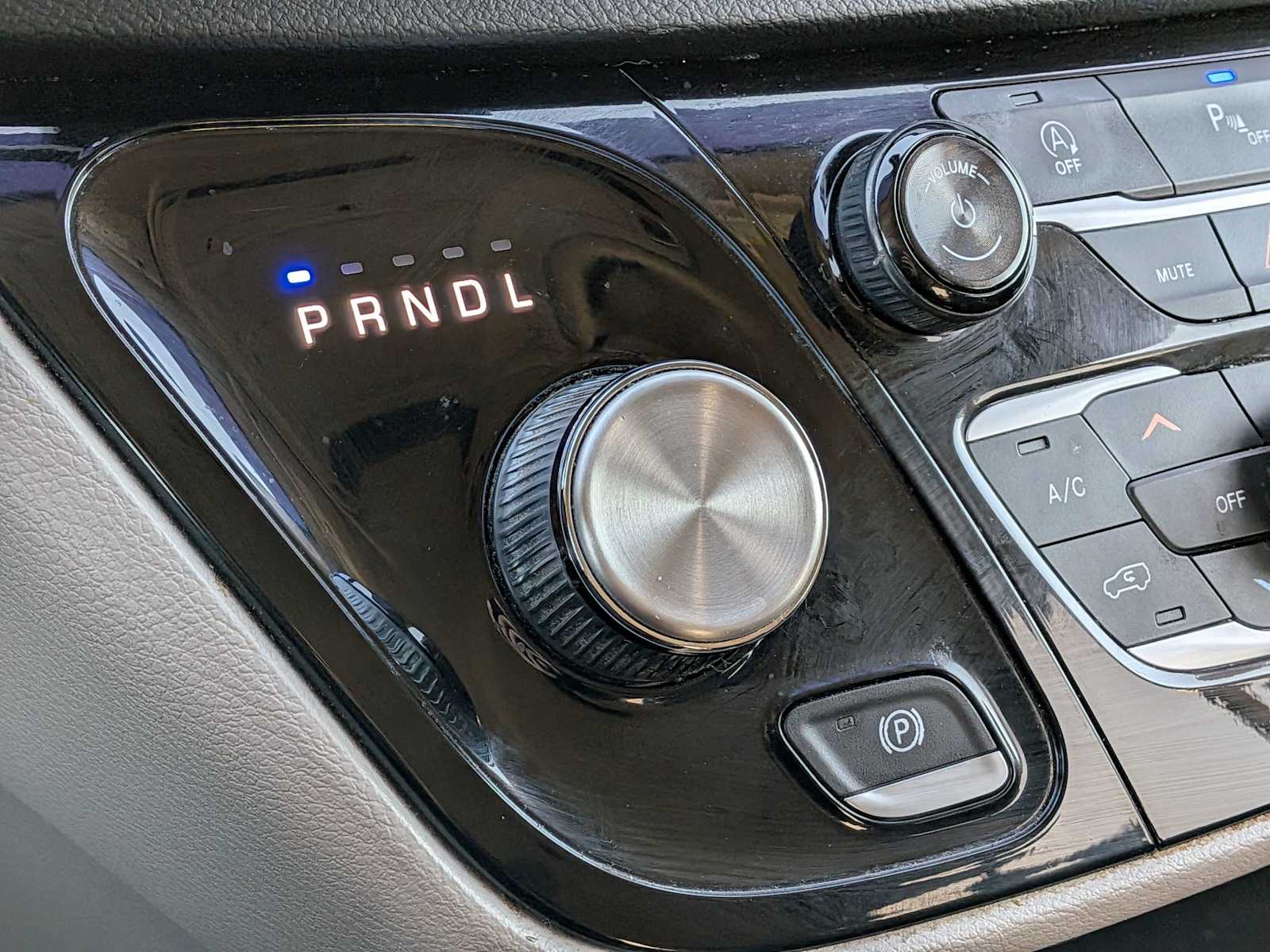 Thumbnail: 2018 Chrysler Pacifica - 27