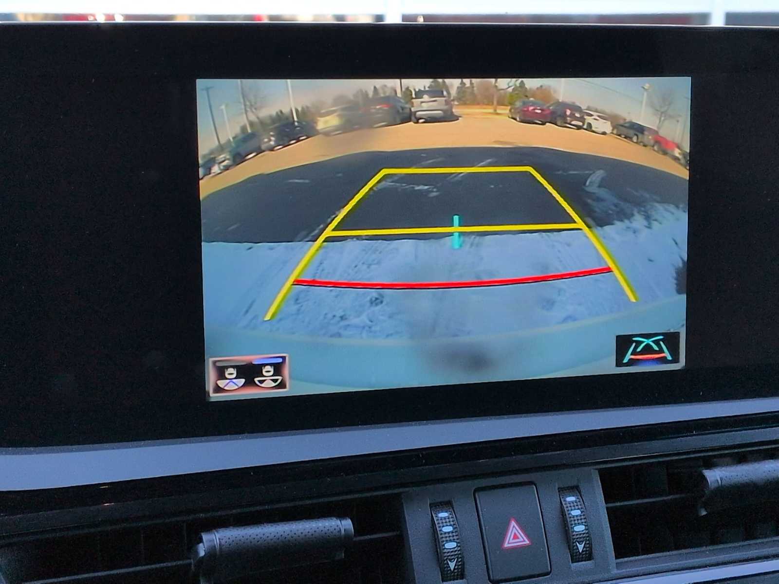 Thumbnail: 2022 Lexus ES - 29