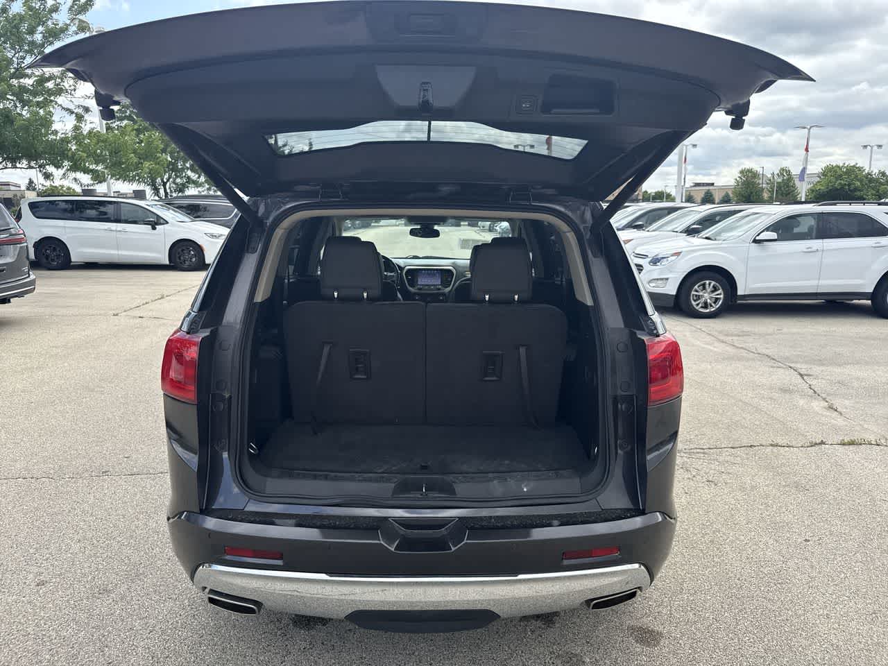 Thumbnail: 2017 GMC Acadia - 13