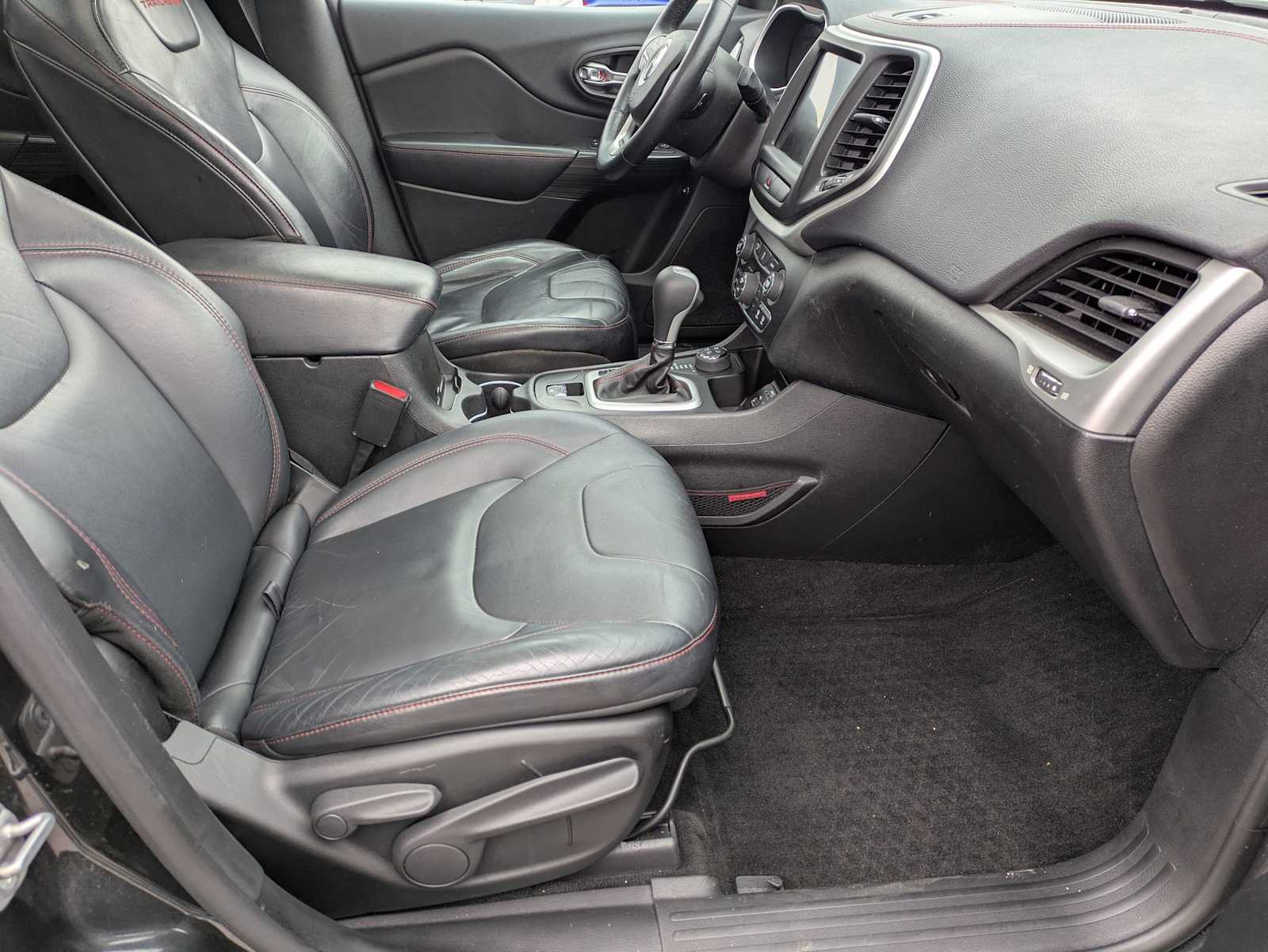 Thumbnail: 2014 Jeep Cherokee - 23