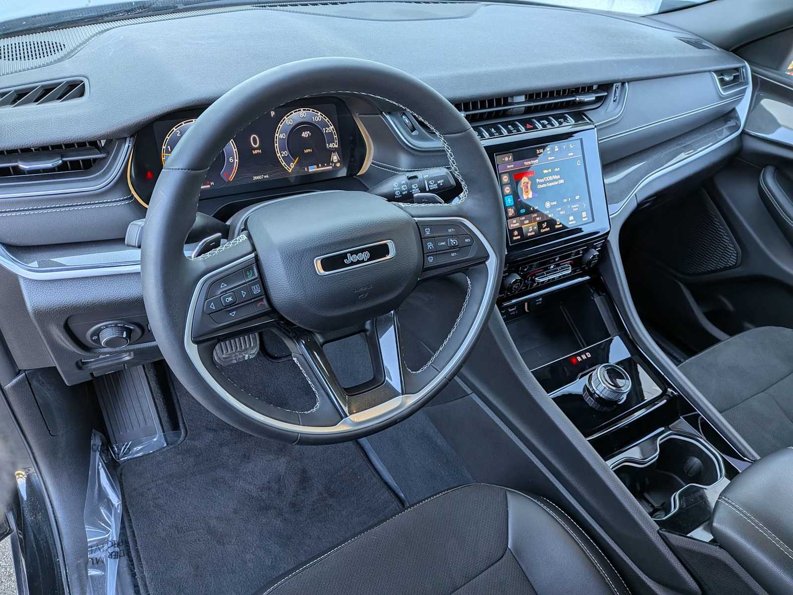 Thumbnail: 2023 Jeep Grand Cherokee - 29