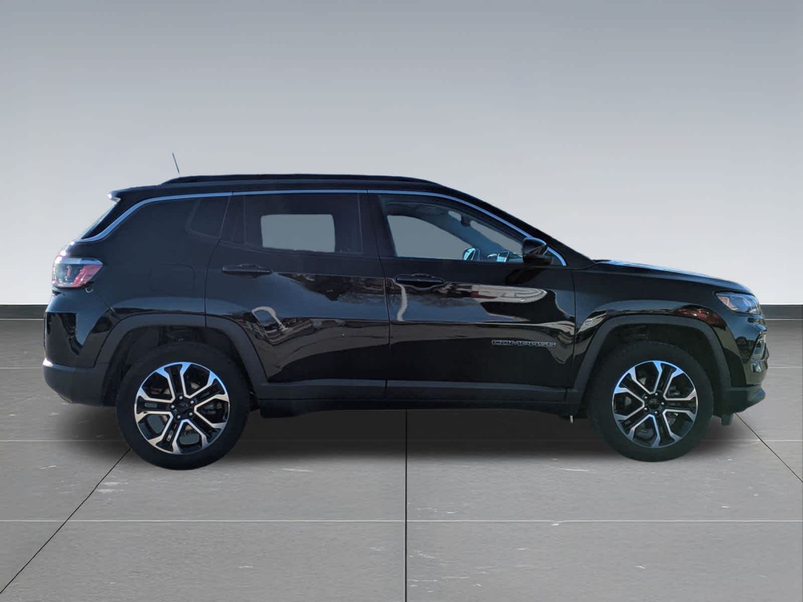 Thumbnail: 2022 Jeep Compass - 7