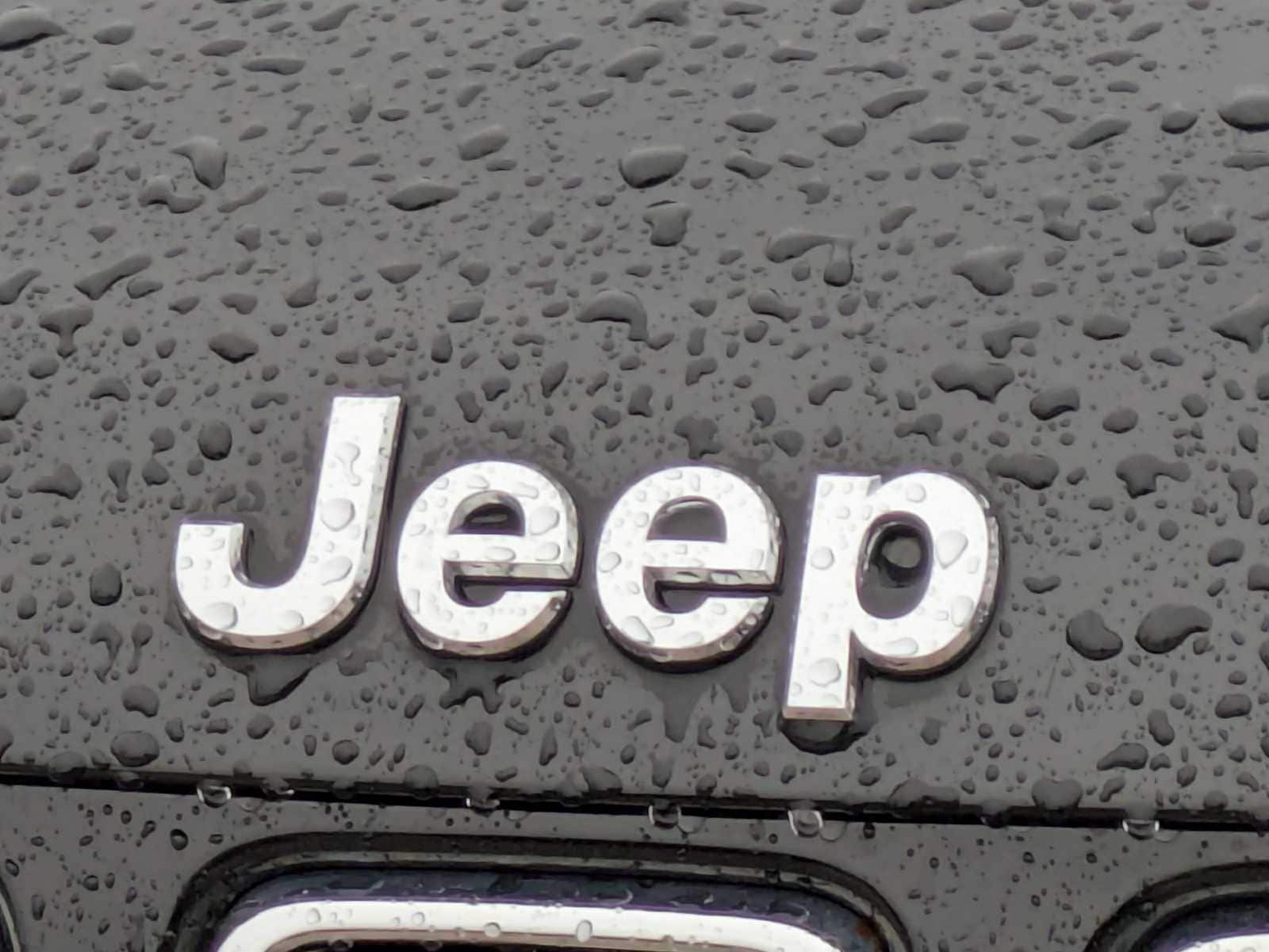 Thumbnail: 2018 Jeep Compass - 12