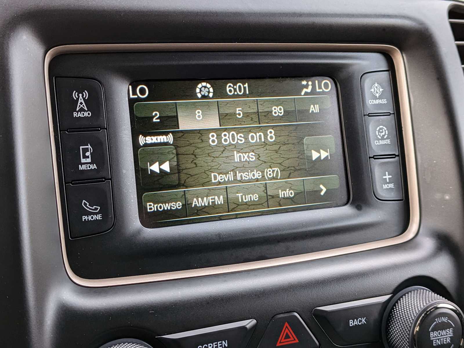 Thumbnail: 2016 Jeep Grand Cherokee - 25