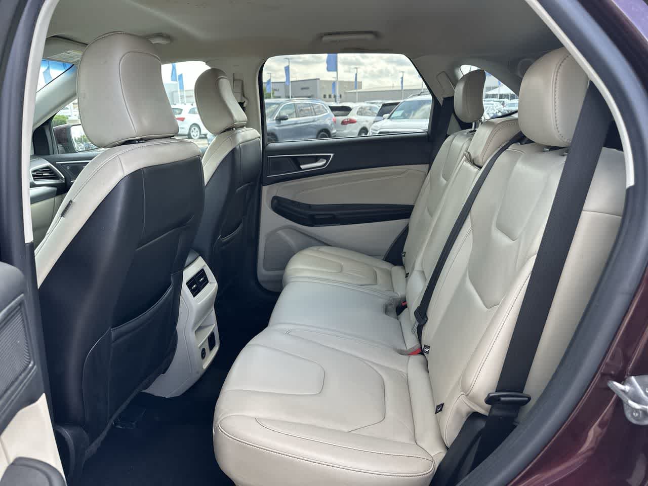 Thumbnail: 2021 Ford Edge - 15