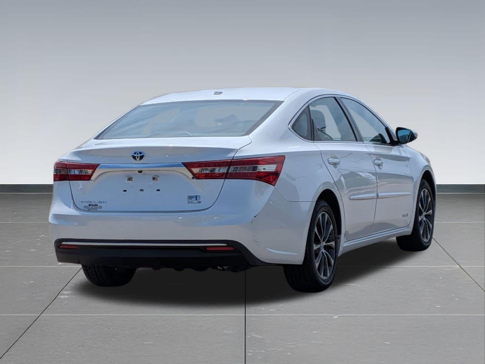 Thumbnail: 2018 Toyota Avalon - 5