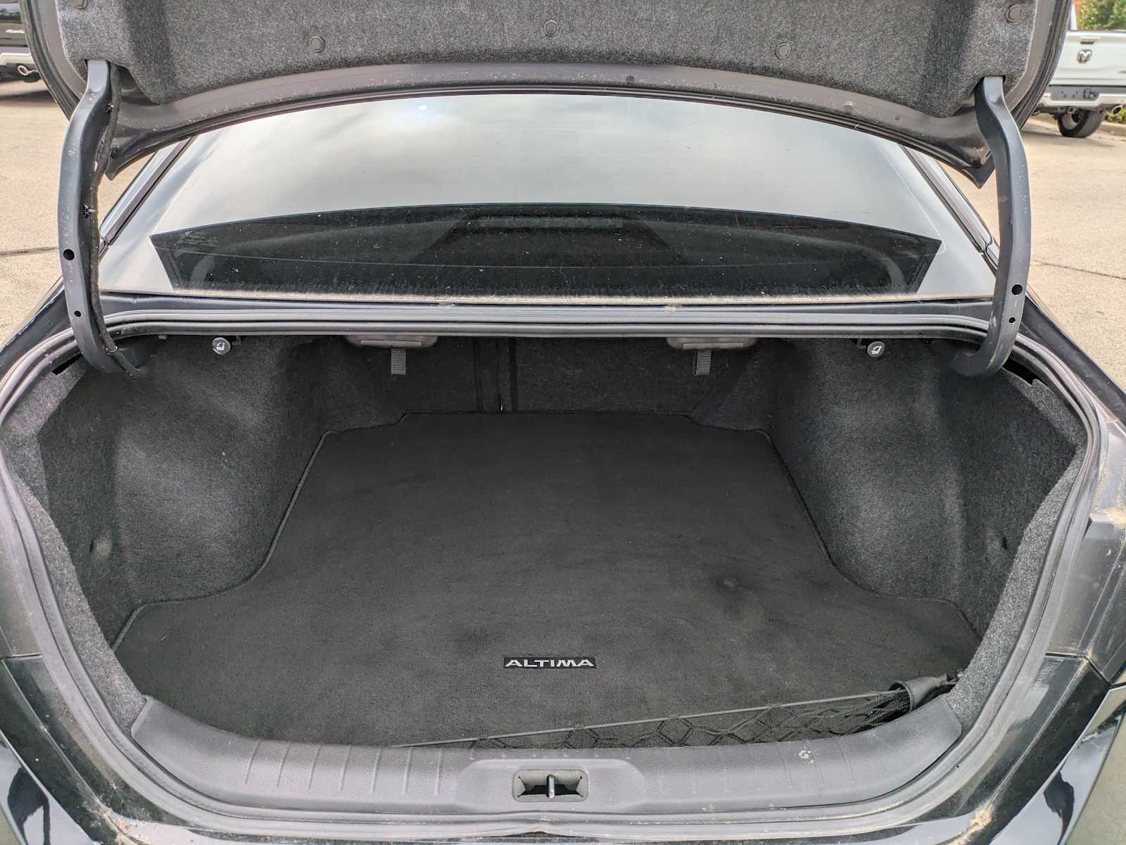 Thumbnail: 2020 Nissan Altima - 34