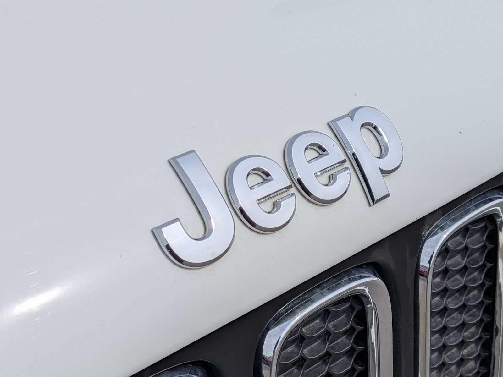 Thumbnail: 2018 Jeep Renegade - 12