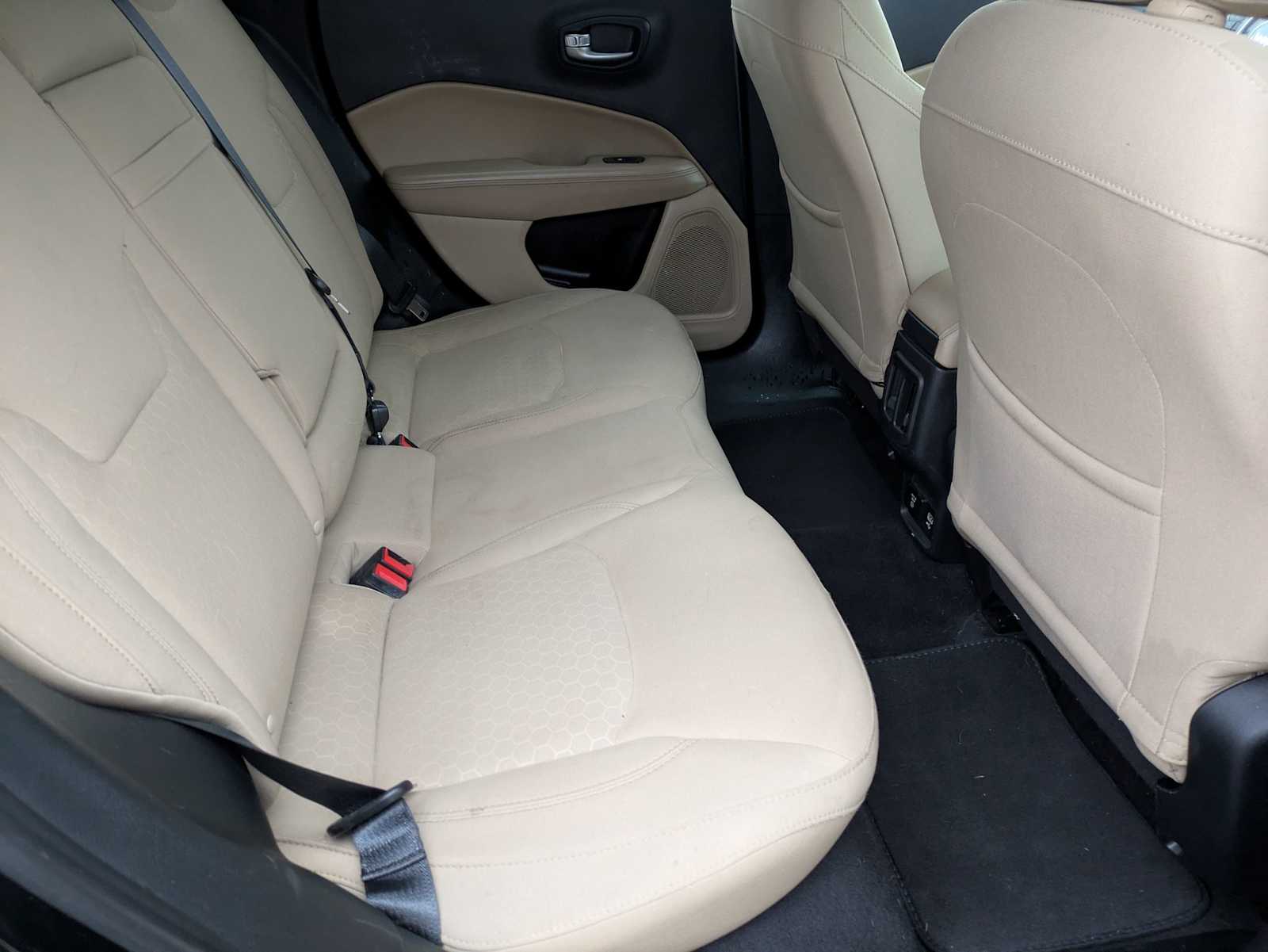 Thumbnail: 2018 Jeep Compass - 17